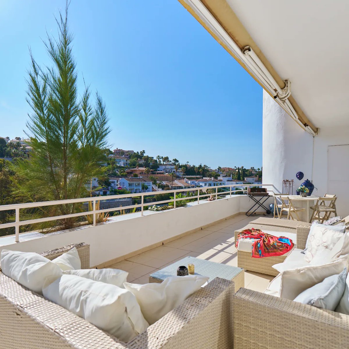 gpiloteam's tweet photo. Do you want realize your dream and live in the south of Spain? If yes, then we are ready to suggest you one of our options.
It includes:

🔸3 bedroom
🔸2 bathroom
🔸2 swimming pool
🔸2 terraces

Contact us to purchase!
📩gabriele.pilo@kwspain.es
📲699 86 92 60 https://t.co/CSlqdHBWXq