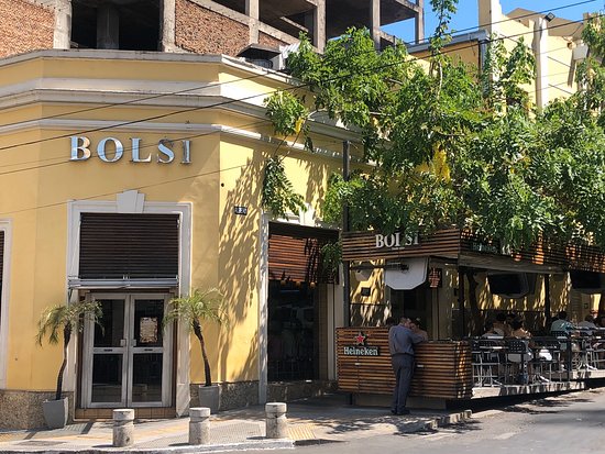 ORGULLO | 🇵🇾

🔹El restaurant asunceno Bolsi se encuentra en el puesto 29 de los más "legendarios" (con historia) del mundo, según ránking de la prestigiosa organización global Taste Atlas.

#ElNacional