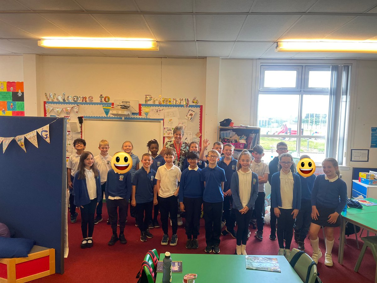 Mrs Flett tweet media