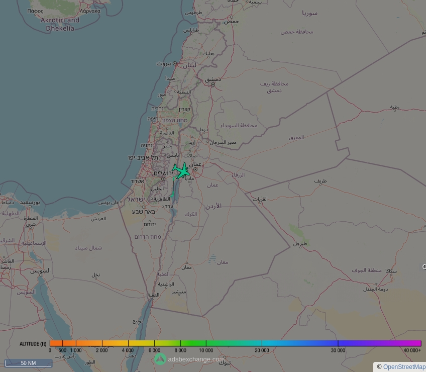 ✈️ طائرة عسكرية تابعة 🇺🇸 للقوات الجوية الأمريكية من نوع #C17 ( Boeing C-17A Globemaster III )  تسجيل: 07-7181 ترميز: #AE20C2 تحمل نداء #MOOSE67 رصدت الآن فوق 🇯🇴 الأردن على ارتفاع ☁️ 15150 قدم.

🔴 للمتابعة مباشرة:
global.adsbexchange.com/?icao=AE20C2

🖼️ doppio.sh