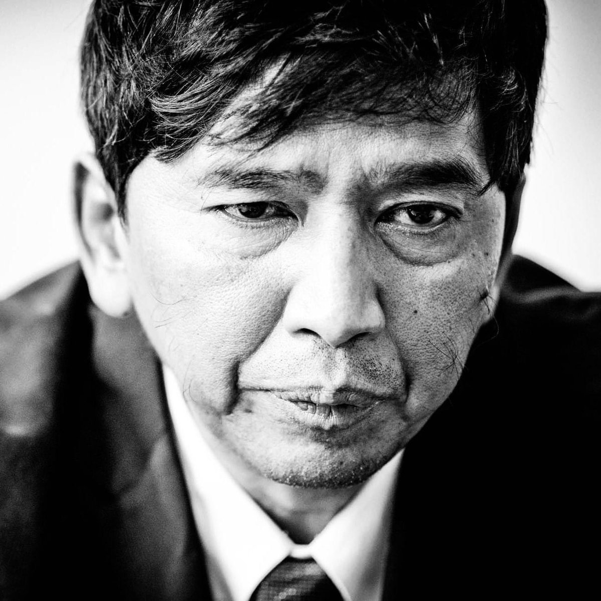 စစ်အာဏာရှင်သက်ဆိုးရှည်အောင် ထွက်ပေါက် ရှာမှာမျိုးကို လုံး၀ ခွင့်မပြုဘူး။ ကျနော်တို့က ပန်းဝင်မှာ ဖြစ်တယ်။ နေဝင်မှာ မဟုတ်ဘူးဗျ အချင်းချင်း ကွဲကြောင်း မရှာပါနဲ့။  ရန်သူ့ အက်ကွဲကြောင်း ကိုသာ ရှာပါ။ စစ်ပွဲတွေ အားလုံးကို ပြန်ကြည့်လိုက် ပြည်သူ လူထုပါတဲ့ ဘက်က နိုင်တာပဲ "

#မင်းကိုနိုင်