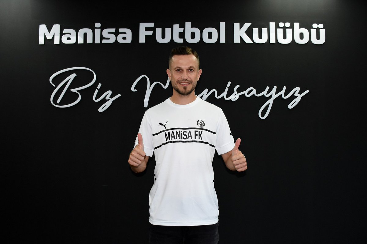 Manisa Futbol Kulübümüz, tecrübeli orta saha oyuncusu Oğuz Gürbulak’ı kadrosuna kattı. İmza töreninde konuşan Oğuz Gürbulak, “Manisa Futbol Kulübü’nün hedeflerini hep birlikte başarmak için buradayım” dedi.

Manisa Futbol Kulübümüz, Ümraniyespor’dan ayrılan orta saha oyuncusu
