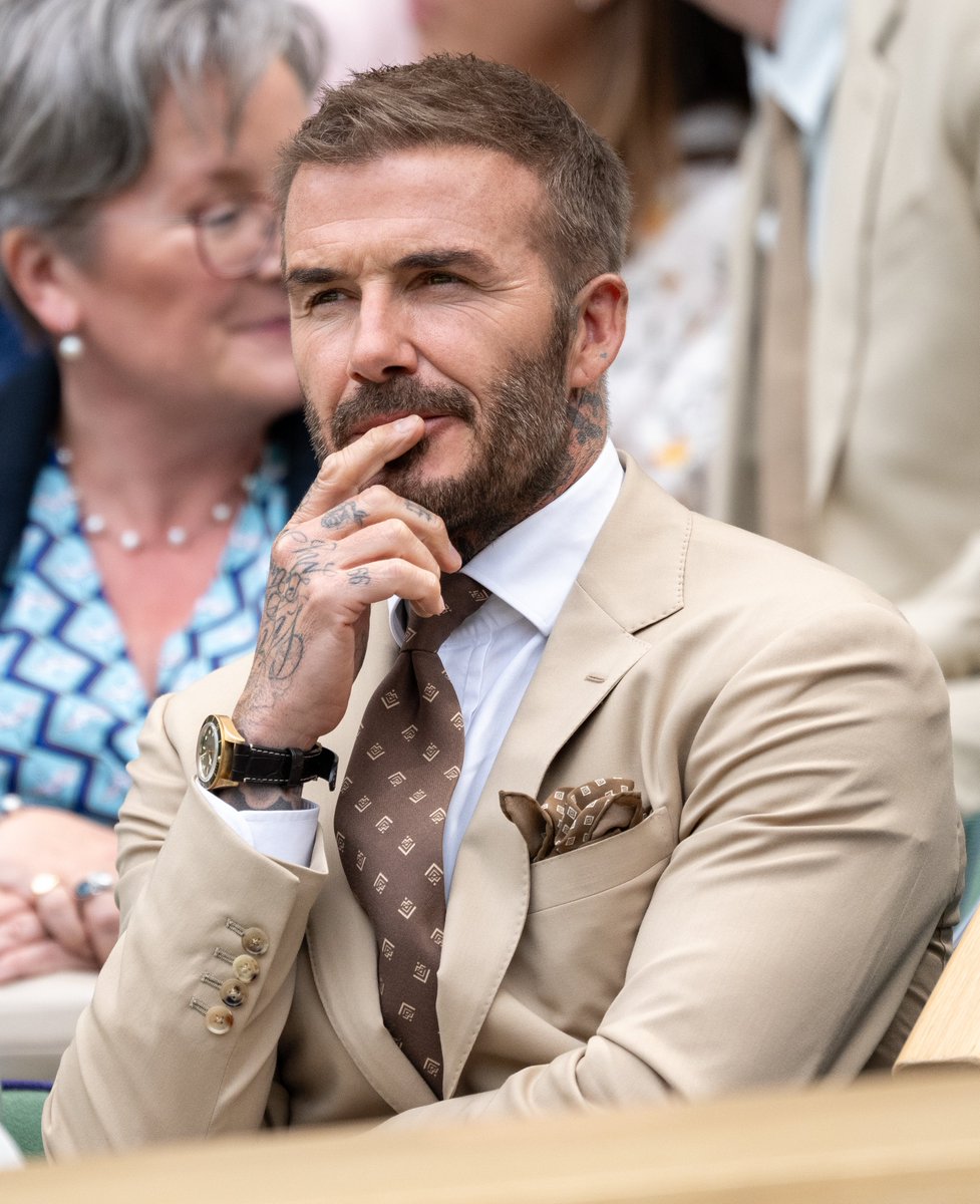 Wimbledon's tweet photo. Football icon David Beckham soaking in the Centre Court action

#Wimbledon https://t.co/sfwex9tZ63