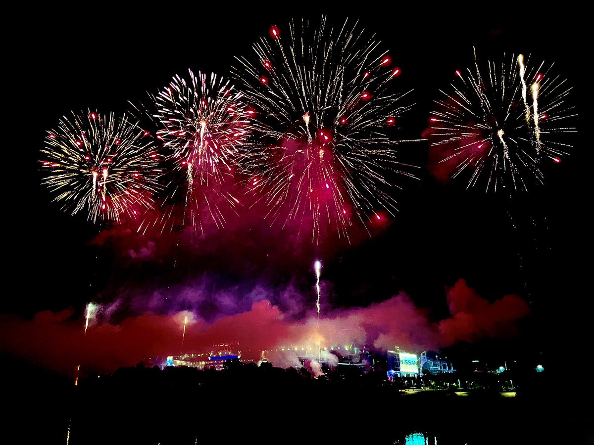 JasonLambNews's tweet photo. Still starstruck from last night in Nashville! #NashvilleJuly4 https://t.co/VLjfNrm67C