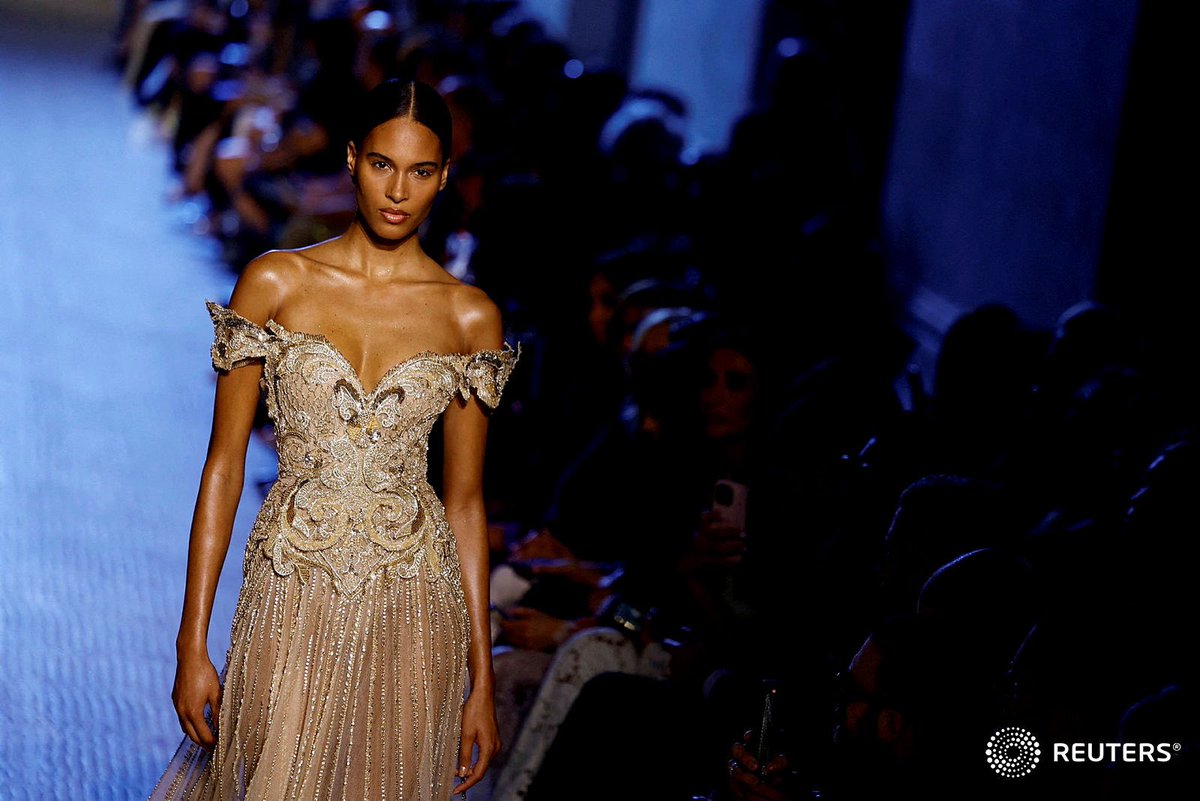 sandra_auger's tweet photo. Elie Saab Haute Couture Fall/Winter 2023-2024 collection show in Paris, France, July 5, 2023. #reuters #eliesaab #hautecouture #parisfashion @reuterspictures 📸@SarahMeyss https://t.co/Yl5ByZ6ED1