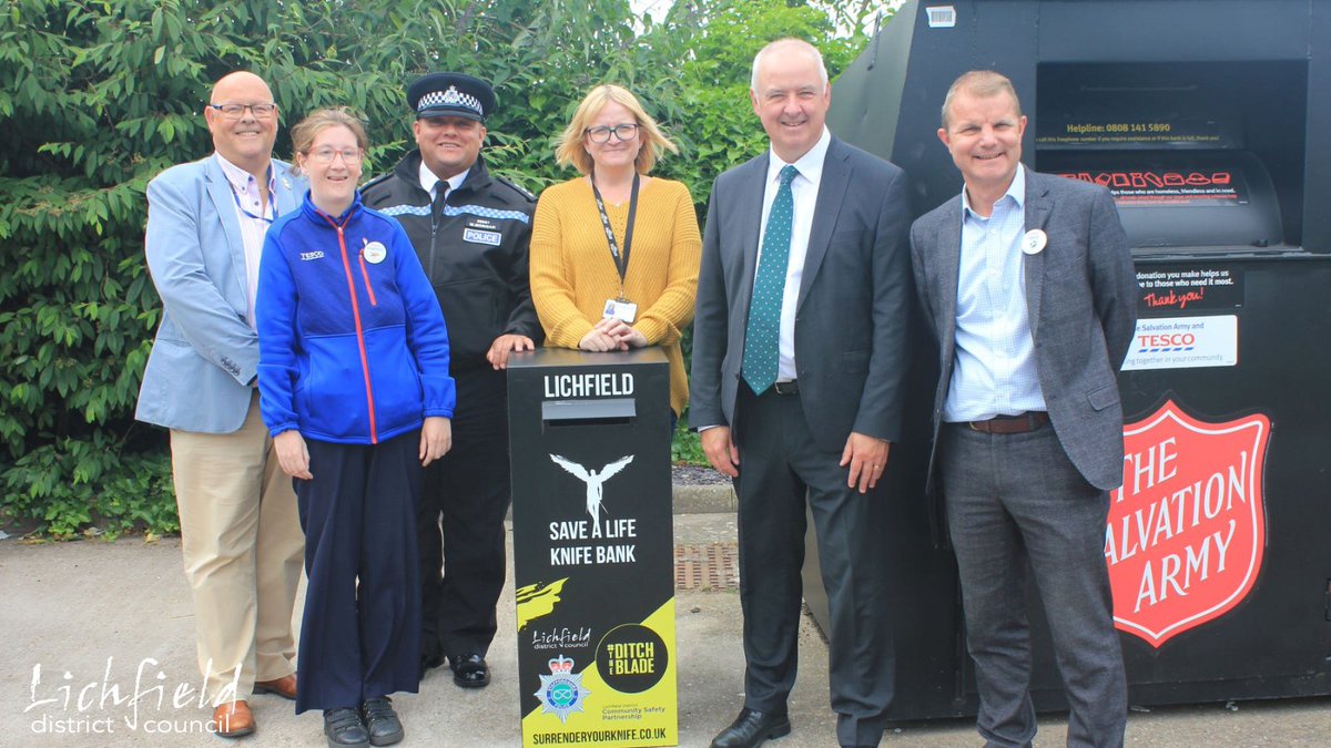 Lichfield_DC's tweet image. 🗑️🔪❌ A knife bin has been launched in #Lichfield to encourage people to relinquish blades as part of a National Youth Anti-Violence campaign.

(1/5)