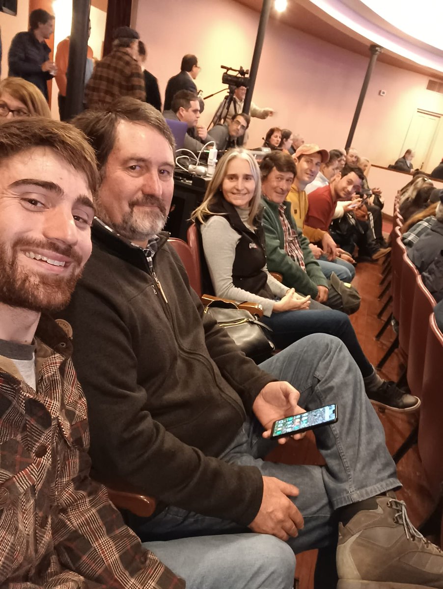 sofoval's tweet photo. Delegación de Sofoval en el primer Congreso de la granja en Trinidad, Flores, con presencia del Ministerio de Ganadería, el Presidente y la directora de la Granja y delegaciones de productores y cooperativas de todo el país. https://t.co/ybFyazMPq4