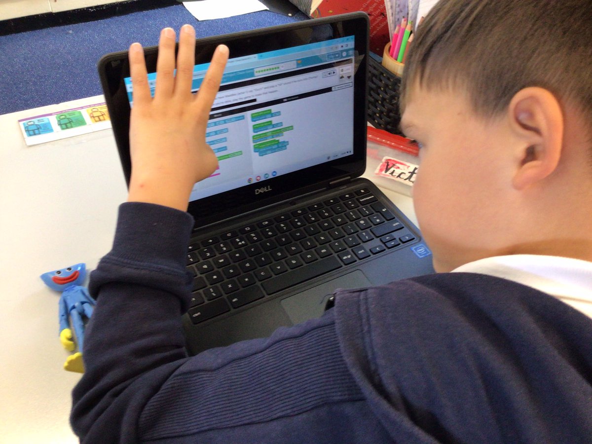 OlympiansStm's tweet photo. We have been sequencing lists of commands and blocks to produce an output to create a mini project #stmCoding #stmComputing https://t.co/yEE73Ch1S1