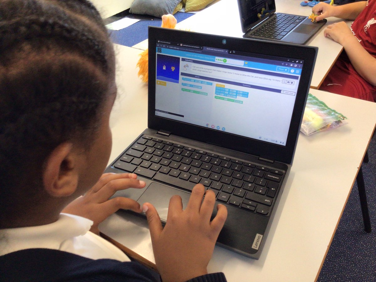 OlympiansStm's tweet photo. We have been sequencing lists of commands and blocks to produce an output to create a mini project #stmCoding #stmComputing https://t.co/yEE73Ch1S1