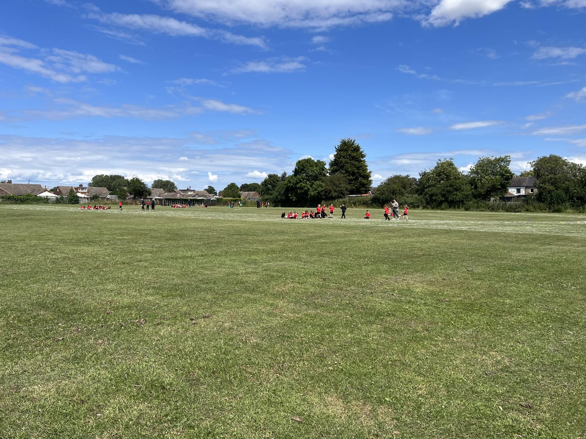 Cbpacademy's tweet photo. This afternoon the entire school is outside busy practising for Sports Day next week.  We feel lucky to have such a huge field on days like today. #wowwednesday #sports #outside https://t.co/4EpuBNiEb8