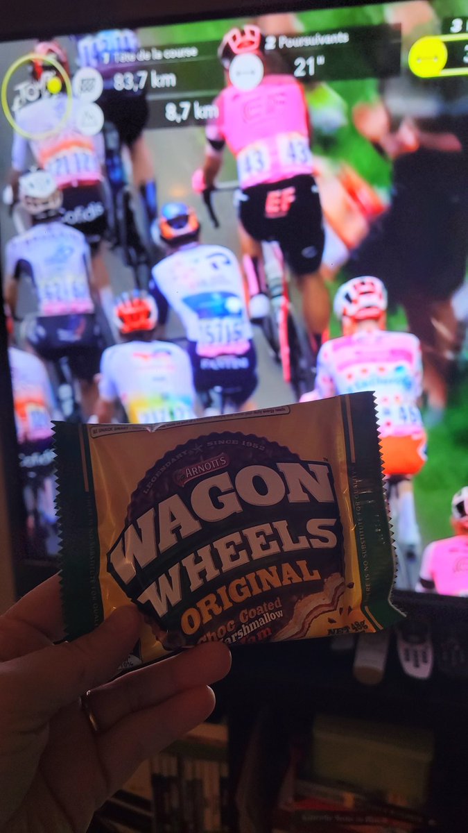 All this talk of wheels and tyres has made me peckish 
#sbstdf #couchpeloton