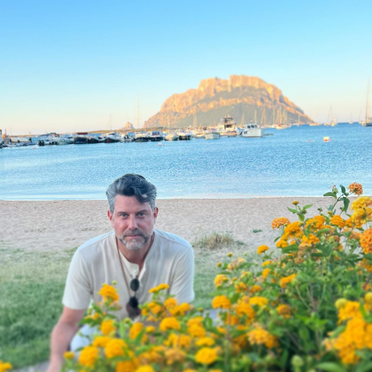 IDForeverChile's tweet photo. IL DIVO
Getting some energy to record our new album @ildivo many kisses from #corisca #france to #sardinia #italy🇮🇹
Fuente: @sebastieniambard
https://t.co/gCRXS9MsSZ https://t.co/25o9r8C2ms