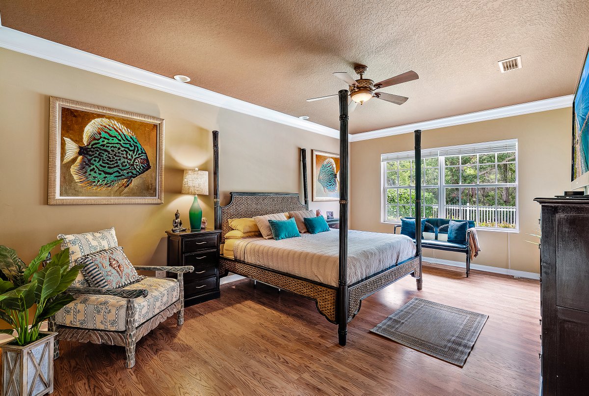 SimmondsTeam's tweet image. #JUSTLISTED 121 Marlberry Cir, Jupiter FL! 5 bed + office, 3.1 bath pool home in prime location in NewHaven at Abacoa! Custom pool, fenced yard, preserve views and master suite on 1st floor! Don't miss this opportunity to see this home! Call Amy at 561.427.3617 for details.