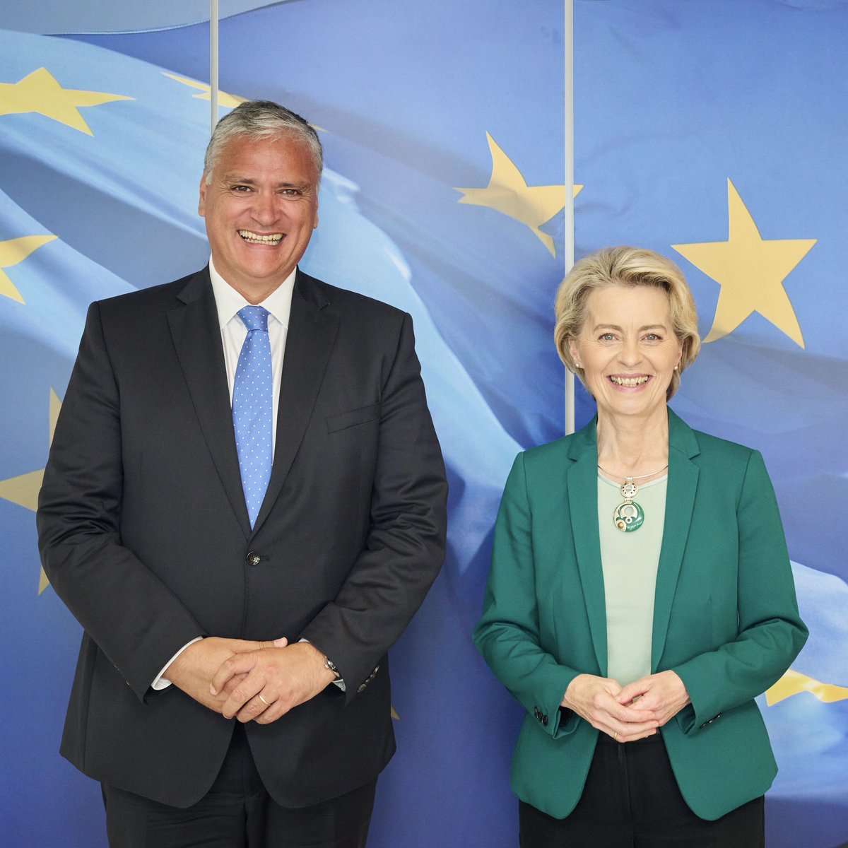 Kata Tüttő (@cor_president) on Twitter photo Important exchange with the President of the European Commission, <a href="/vonderleyen/">Ursula von der Leyen</a>.
We discussed top priorities for the European Commission and the <a href="/EU_CoR/">European Committee of the Regions</a> and how we can together strengthen the link between EU policies & the realities on the ground, in cities & regions. (1/3) Important exchange with the President of the European Commission, <a href="/vonderleyen/">Ursula von der Leyen</a>.
We discussed top priorities for the European Commission and the <a href="/EU_CoR/">European Committee of the Regions</a> and how we can together strengthen the link between EU policies & the realities on the ground, in cities & regions. (1/3)