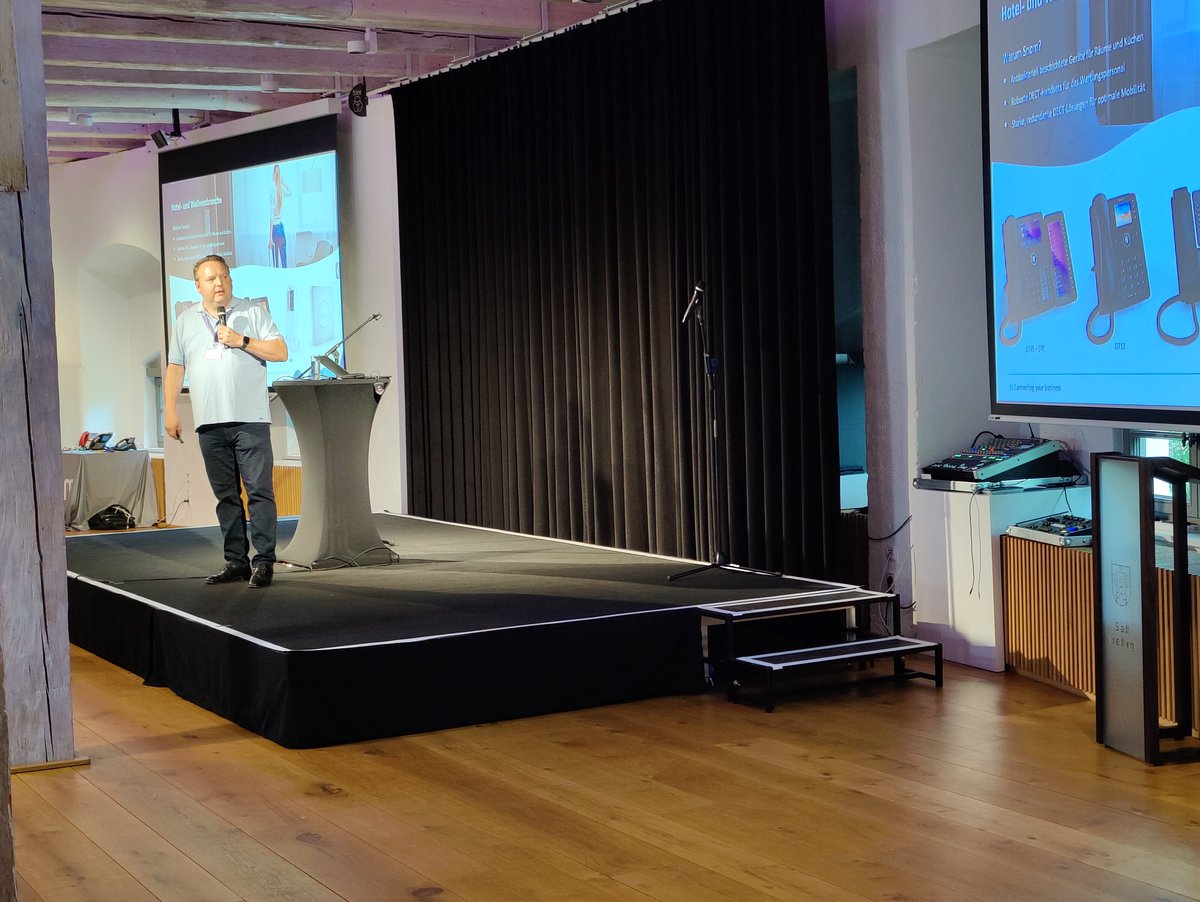 netitwork's tweet photo. Christian Rapp from @snom talks at the Bavarian IT Solutions Day about new products, scalability and how businesses are connected with modern telephony around the globe. https://t.co/ukcKDiZIXv