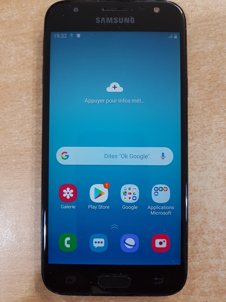 jpmcomon's tweet photo. Smartphone Samsung Galaxy J3 - 16 go - Reconditionné garanti 6 mois - bon état esthétique - disponible en magasin au prix de 90 euros https://t.co/58z3N3ZD8l https://t.co/tCCWmPf77h