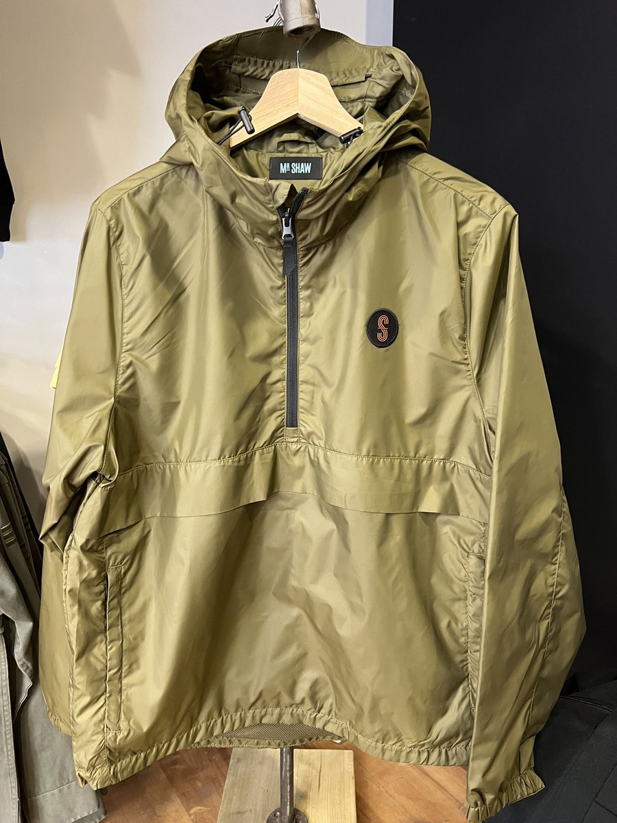 MrShaw75's tweet image. Just 3 left of the Khaki Seymour Jacket! 
Sizes: 2x Small and 1x Medium 

#Festivals #festivaljacket