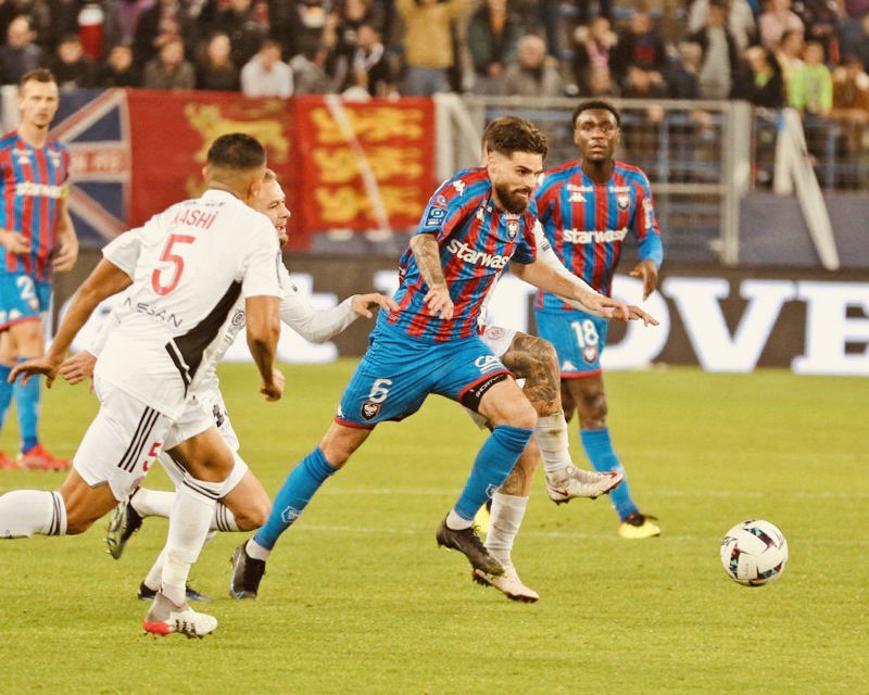st_nazaire_af's tweet photo. [#FormésAuClub]

🤝 Hier, 𝙔𝙤𝙝𝙖𝙣 𝘾𝘼𝙎𝙎𝙐𝘽𝙄𝙀 a signé avec Bordeaux (L2) et 𝙅𝙤𝙖̂𝙤 𝙋𝙄𝙉𝙏𝙊 avec Cologne (Bundesliga) 👏. 

👉 On en profite pour vous faire un bilan des 𝙟𝙤𝙪𝙚𝙪𝙧𝙨 𝙛𝙤𝙧𝙢𝙚́𝙨 𝙖𝙪 𝙘𝙡𝙪𝙗 qui ont atteint le plus haut niveau ! Il y a du beau monde et peut-être un retour d’ici peu… 🤩 ?
     ➥ https://t.co/v7G1ohVJoI