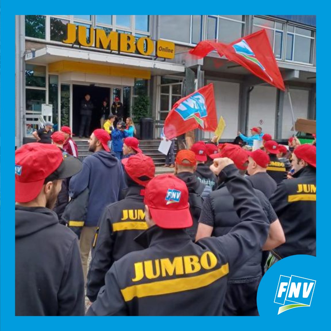 FNV's tweet image. ‘Werknemers moeten tot middernacht overwerken als ze niet presteren’, zegt FNV-bestuurder Margje van der Woude. ‘Er hangt een briefje bij de ingang dat werknemers waarschuwt. Als de norm niet wordt gehaald, dan moet iedereen overwerken.’

@JumboSupermarkt  distributiecentra…