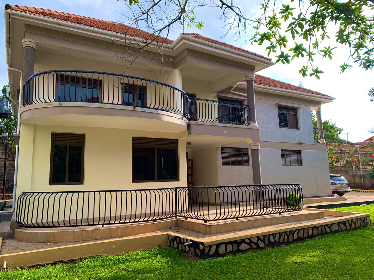JoshWiltord's tweet photo. I’m thrilled to announce to you that @Btchubafrica a #Bitcoin only nonprofit org is up and running 

The space will be a home for BitDevs, hosting local meetups and serving as a Bitcoin awareness center. 

Thank you @gladstein and @HRF for this life-changing opportunity. https://t.co/7ZYjrC9ym7