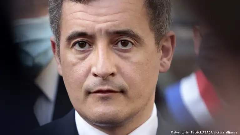 corleonvito145's tweet photo. Ministre français de l'Intérieur 

Sur les 4 000 personnes interpellées ces derniers jours, 90 % sont des ressortissants français, moins de 10 % ne sont pas des ressortissants français et seules 40 d'entre elles sont sans papiers . Alors les chevaliers du zodiaque #emeutes https://t.co/PrfLuMPZ6r