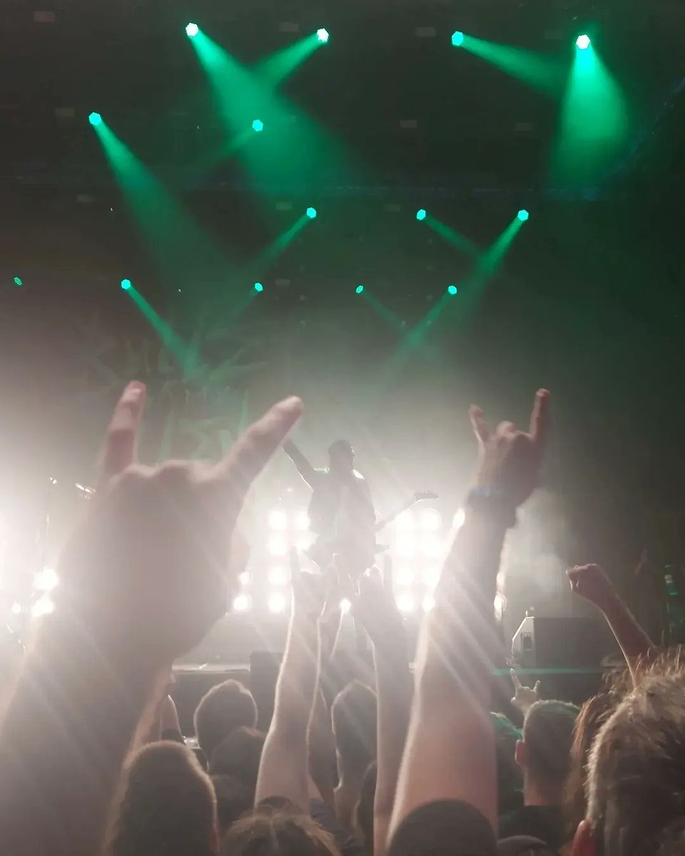 RockNRollTown's tweet photo. 𝐃𝐢𝐬𝐭𝐮𝐫𝐛𝐞𝐝 + 𝐁𝐮𝐥𝐥𝐞𝐭 𝐅𝐨𝐫 𝐌𝐲 𝐕𝐚𝐥𝐞𝐧𝐭𝐢𝐧𝐞 | ℝ𝕖𝕝𝕖𝕒𝕤𝕖 𝔸𝕥𝕙𝕖𝕟𝕤 𝟚𝟘𝟚𝟛
#RnRT #RnRTWasThere #ReleaseAthens #ReleaseAthens2023 #Disturbed #BulletForMyValentine #DisturbedFans #BulletForMyValentineFans #RockSite #MetalSite #LiveReview #LiveReport https://t.co/Ruyc3BiB17
