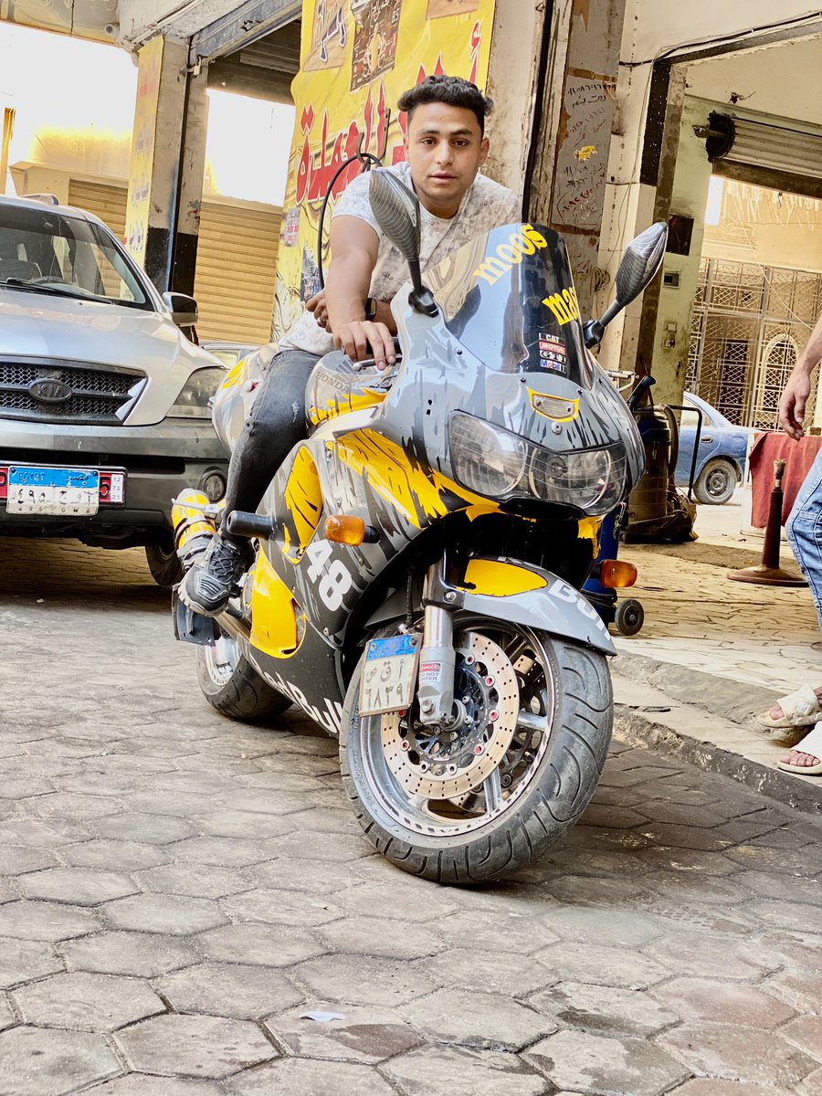 اتفرج عليا و اشبع م اللي ناقصك🔥🪯