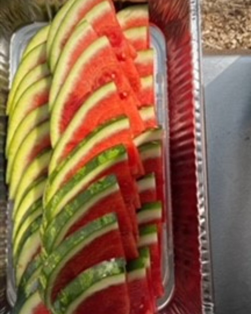 SuncloudHealth's tweet photo. This July 4th, the spotlight is on our chef - Victor! He provides expert culinary skills to our patients and brings genuine authenticity to the patients through the food he makes. Our residents were treated to Homemade Ribs, Cornbread, Watermelon Slices, and BUILD YOUR ELOTE! https://t.co/EStwPFsaie