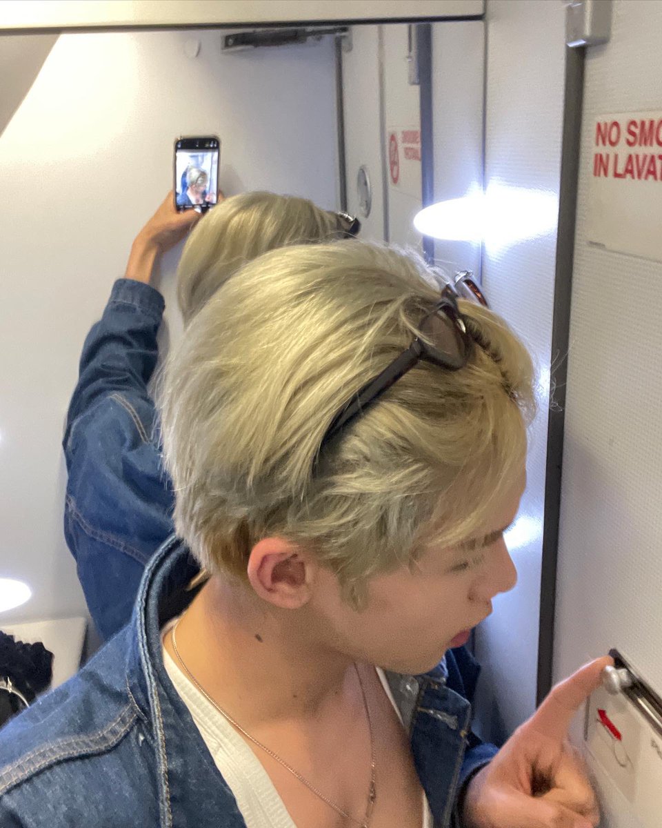 mii_iin_'s tweet photo. 5 hours on plane 😫😩
👇🏻👇🏻👇🏻👇🏻👇🏻👇🏻👇🏻👇🏻👇🏻👇🏻👇🏻
https://t.co/Cax3jYMetW https://t.co/zwZvCCOwJD