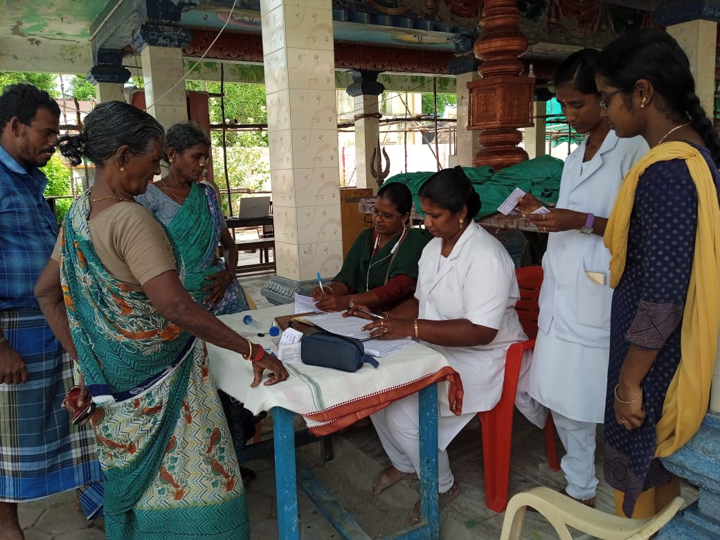 TBMBAPuducherry's tweet photo. ACF CXR Screening mike announcement,IEC campaign M.Palayam 05.07.2023with the team consisting of Ms.GnanaselviDot.Spr, Mrs.Sutha TBHV,Mr.Sunder LT,ANM,ASHAand State IEC Officer Mr.Manimaran underthe guidance of Dr.Venkatesh STO Puducherry#CMPuducherry #DDG2017 #EndTB https://t.co/ikOOaQprdh
