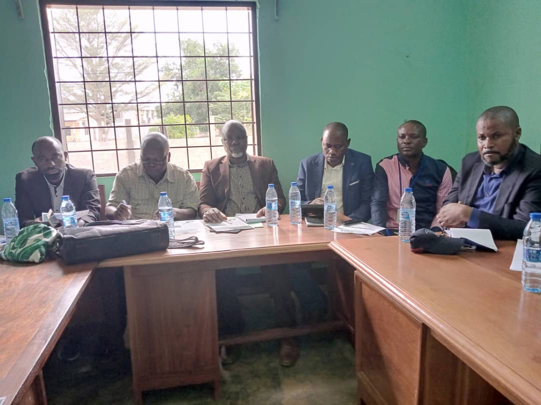 FAOCongo's tweet photo. #Preforest #Prorep mission UGP: Etat des lieux des pépinière du SNR de Kayes avec le Sous-Préfet de Kayes et de Kissende (Madingou) & présentation des civilités aux préfectures du Niari, de loudima, Louvakou @FAOenFrancais @FAOForestry @CAFISecretariat @theGCF https://t.co/y4TQvu5zjf