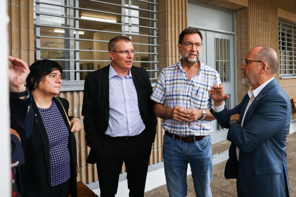 Avui amb la consellera <a href="/gemmaubasart/">gemma ubasart</a> hem visitat el mòdul per a persones amb discapacitat intel·lectual de la presó de Quatre Camins. Ha estat una visita impactant. Gràcies als professionals per la feina superespecialitzada que feu amb els interns que necessiten suports.