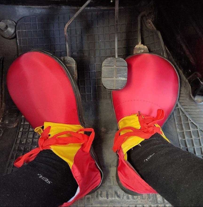 Yo rumbo al jale, a decir puras pendejadas.