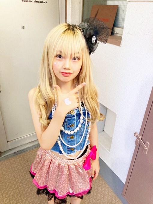 Twitterのコスプレ画像15