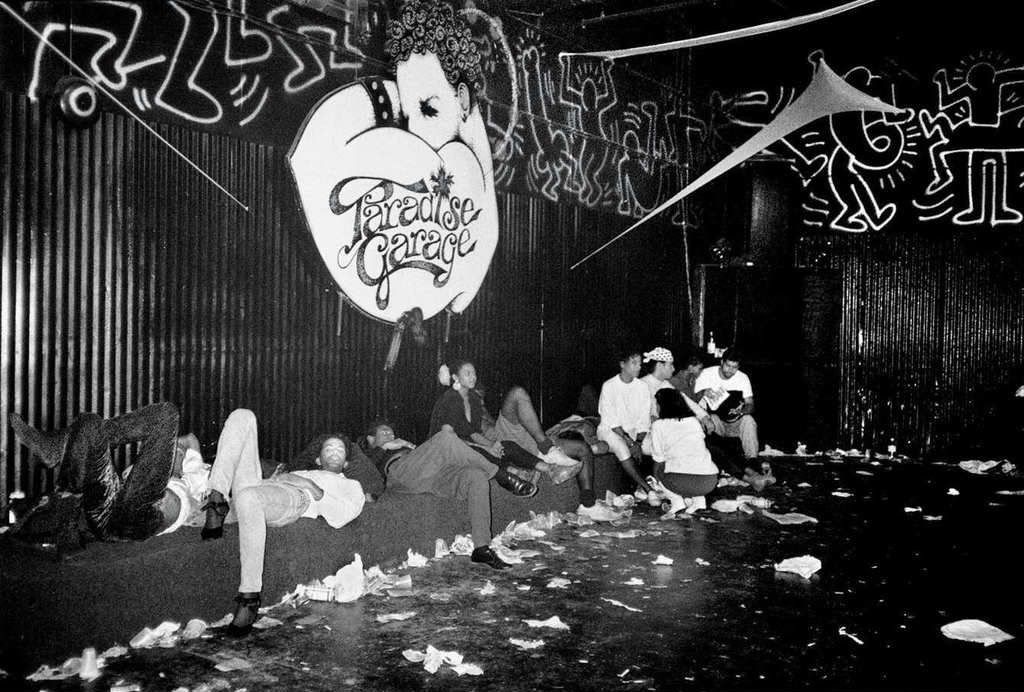📸 The end of the night at Paradise Garage. 

#NYC #1970s #ParadiseGarage