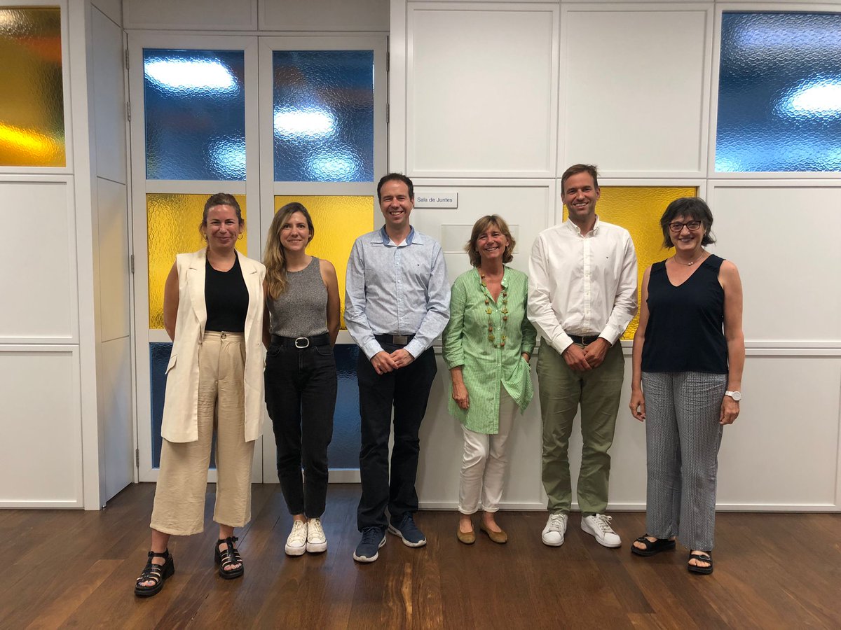 IGuttmann's tweet photo. 🗣️Blanca Cegarra, Experiència Pacient i recerca social de l'Institut Guttmann i Andrea Santamaria d'@atheneasolution parlen del Pla d'acollida de pacients al webinar "Experiència persona i família" de la @uchcat junt @NSWHealth @DigimEvolution @eliserram i @CarlesO16 https://t.co/Uy09GzYh63