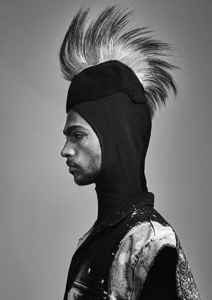 theZINEstand's tweet photo. Outsiders Are In photographed by Tony Kim for Client U.S. #17 styled by John Moore and art directed by Paul Lamb. Available to order now in print (casebound hardcover and perfect-bound softcover) + digital editions. Link: https://t.co/TmnluZTHhi https://t.co/NoaOfvF87U