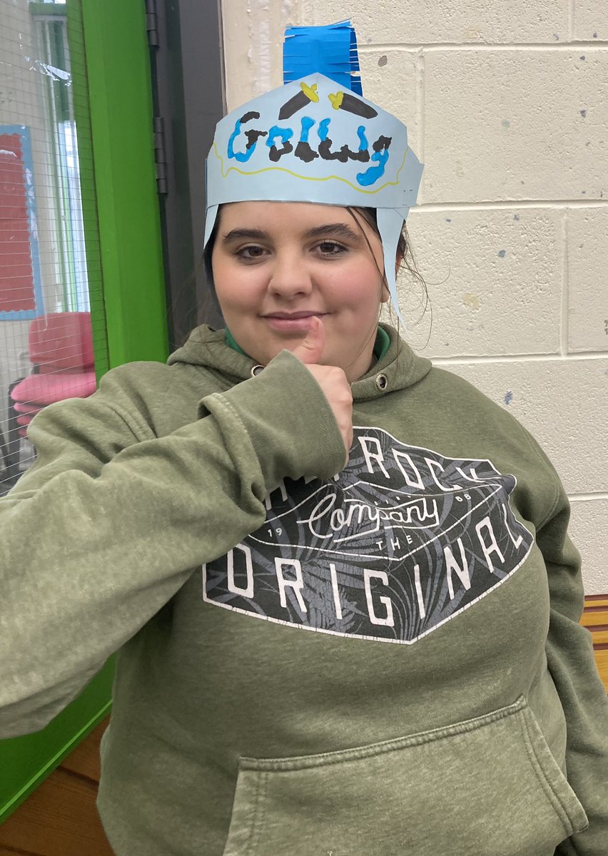 Nurture had a wonderful time this afternoon creating their Eisteddfod entry hats! #Pennar #Golwg @MacsDrama @Main_MACS <a href="/NurtureMACS/">MACS Nurture Class</a> <a href="/EISTEDDFODMACS1/">@EISTEDDFODMACS1</a> @MrsEvansMACS