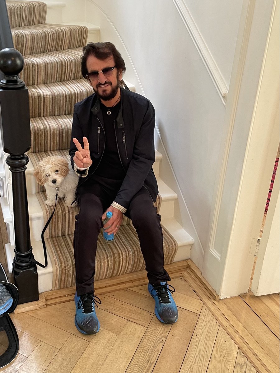 PaulMcCartney's tweet photo. Happy Birthday to two of my heroes. It’s @ringostarrmusic and my Dad’s birthday so let’s have a great day to celebrate these two great people - Paul https://t.co/DxWaJfBjKJ