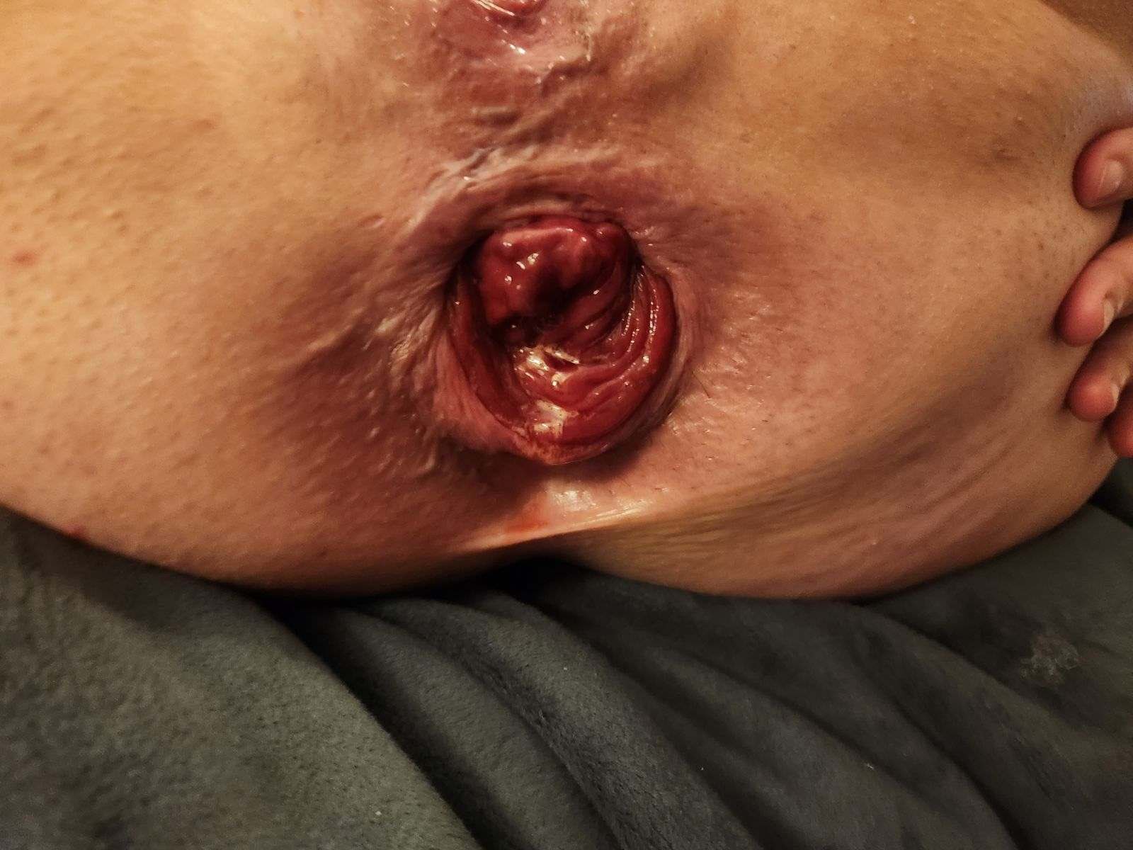 I’ve been really thinking about going live on ManyVids. How many would enjoy to see me open myself up live? Interact with this post to let me know 🥰 https://t.co/S4488zvEBK