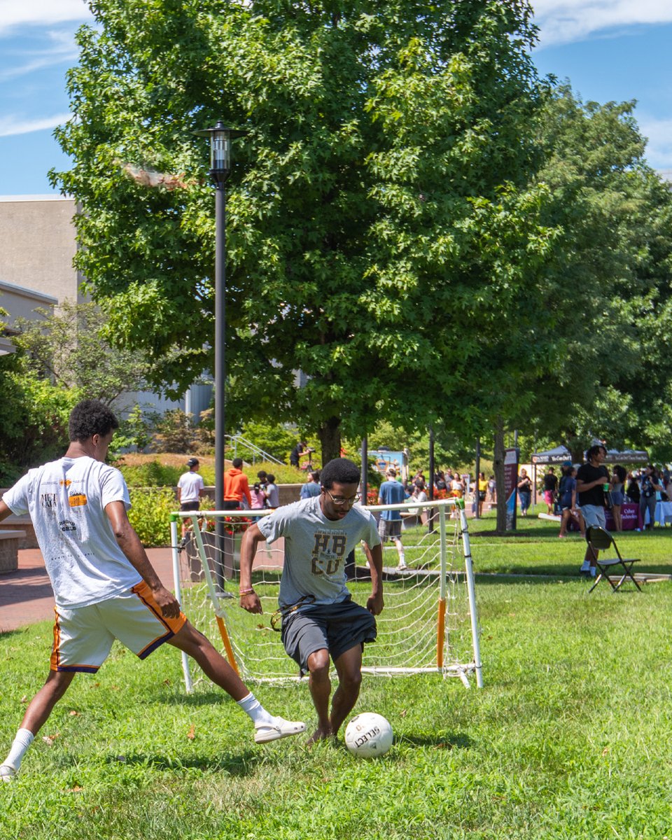 HowardCC's tweet photo. HCC is hosting Summer Bash on Thursday, August 10! Come enjoy a fun afternoon on the quad while preparing for the fall semester.
Fall semester starts August 26! Register now for the best selection of classes: https://t.co/9syURMLYXi
#HowardCC #CommunityCollege #CollegeChoice https://t.co/bvCnL7cMzA