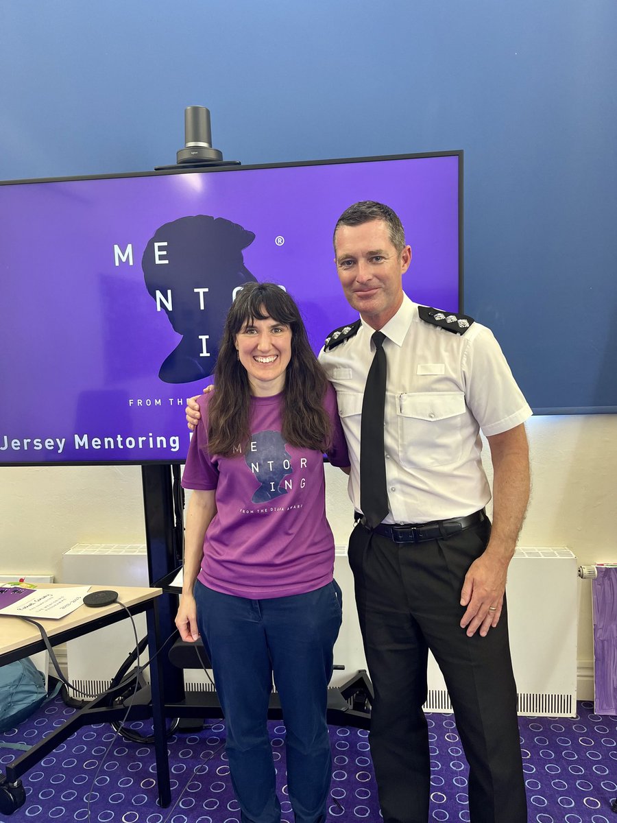 CI_Response's tweet photo. 4 Mentoring Programs since 2019. 50 young people mentored by @JerseyPolice @JsyAmbulance &amp; this year joined by Health. Can’t speak highly enough of the @DianaAward team &amp; specifically Nina who is so professional, committed &amp; passionate about making a difference. Good luck Nina. https://t.co/ZWikJiyaqm