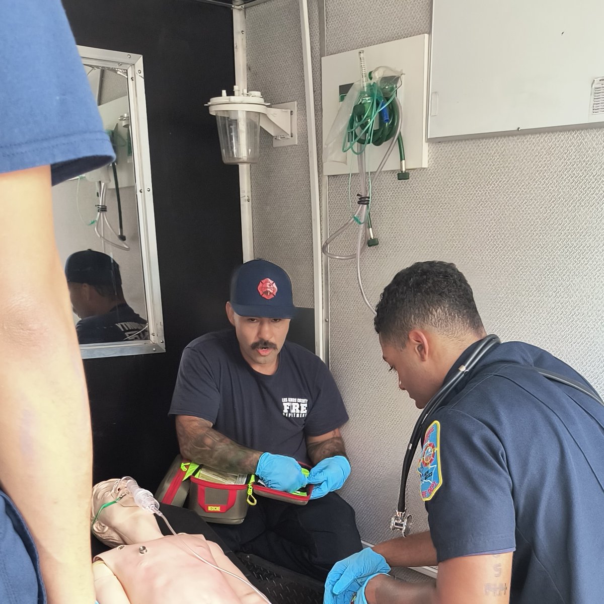 ClassicAirM's tweet photo. A whole lot of training going on with @Los Alamos County Fire Department Thanks for coordinating with us! https://t.co/paXaOyCcWQ