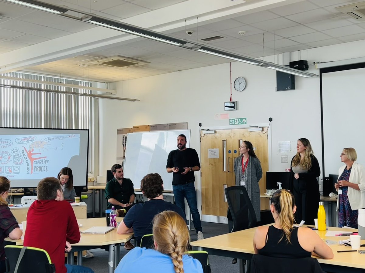 DrBrionyThomas's tweet photo. When you bring ballet into engineering 💫 Some beautiful conversations about creativity, collaboration, and connections this afternoon with @Tindallkenny @NiftyFoxCreativ @d_yellowlees 🩰🦾 

#IngeniousAwards https://t.co/QvqptMCL4G