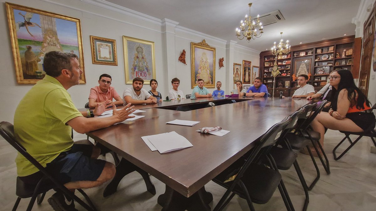 JuventudMatriz's tweet photo. Estamos en modo #EncuentroJóvenesRocieros 🥰 https://t.co/4hoYmcV3pC