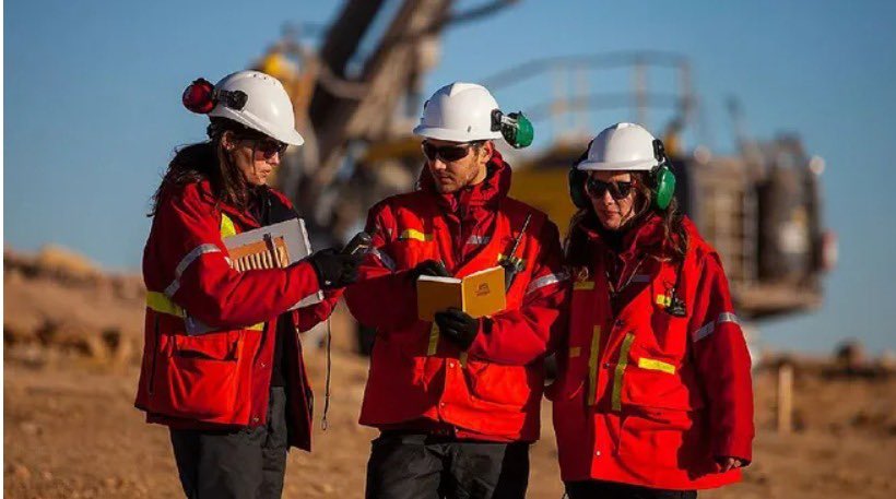 ‼️ Se oficializó la creación de la Unidad Asesora de Políticas de Género de la <a href="/Mineria_Ar/">Portal</a>.

 El objetivo es seguir profundizando el camino hacia una #mineríasostenible e inclusiva y acortar brechas propias de la actividad.

Nota 🔗 bit.ly/46z9U29