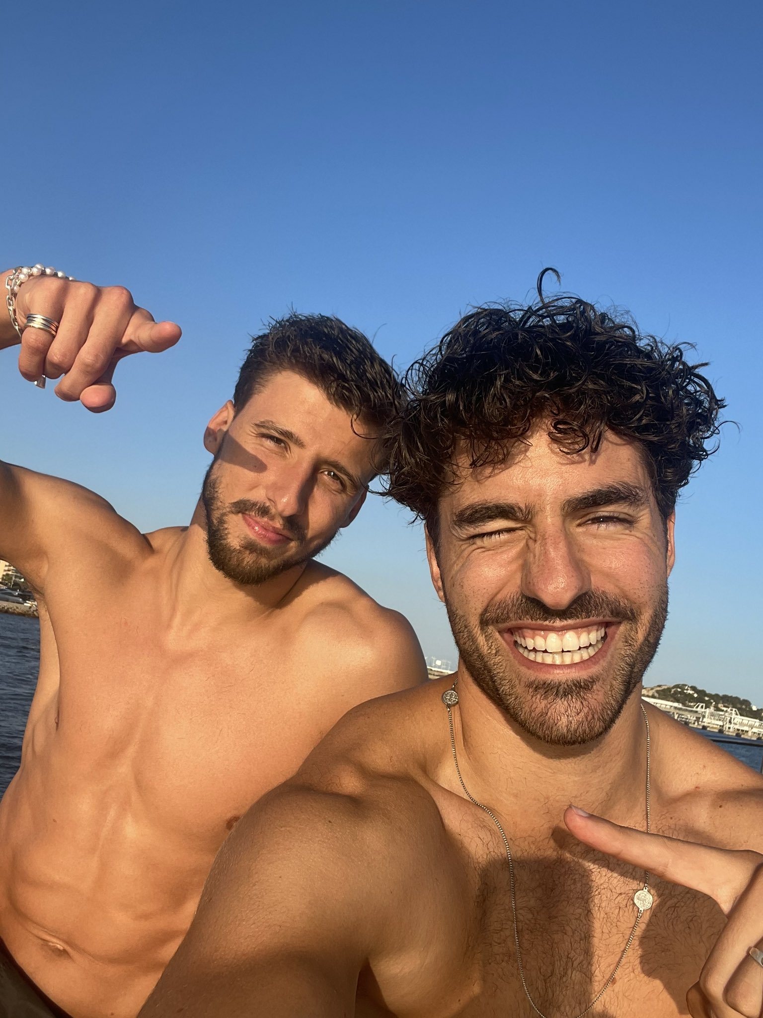 Rúben Dias on X: "May this be the first episode of many… with Quarta-feira!   https://t.co/6GBoM3RKD6" / X