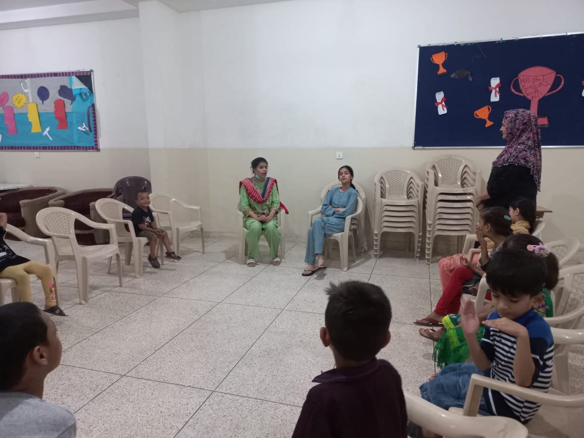 LSUPakistan's tweet photo. Highlights from LSU Summer Cycle Week 2 π #makeyourstorycount #tenyearsofLSU #Lahore #Karachi #Islamabad #Quetta https://t.co/wC9kJjcAzG