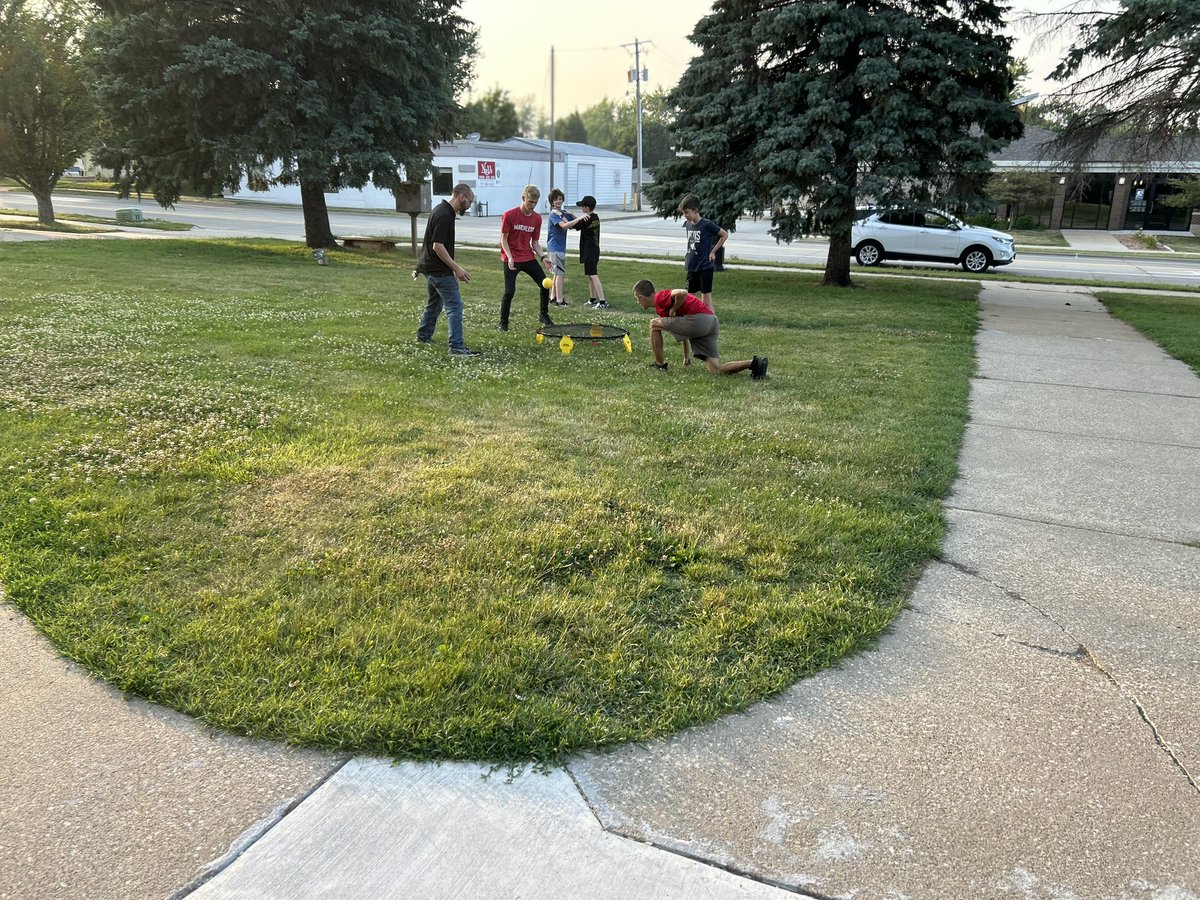 HBCstudentsDSM's tweet photo. Reminder: NO harvest students tonight!

And so we don’t miss each other too much here are a few photos from last week 😎 https://t.co/bPz71oe5Wy