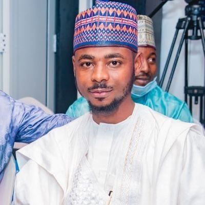 Mallam_jabeer's tweet photo. I’m thinking of wearing this cloth for @PeterObi ‘s inauguration.
Do you think it’s fine or i should obtain another one?

What are you wearing for inauguration??
💃🏼🤸🏻‍♂️ https://t.co/mo16HoftZK